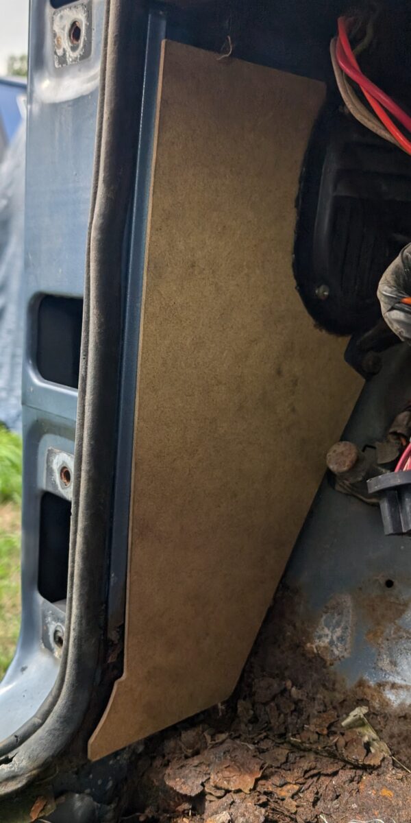 1474fl_Wagoneer_Kick_Panels_no_Holes