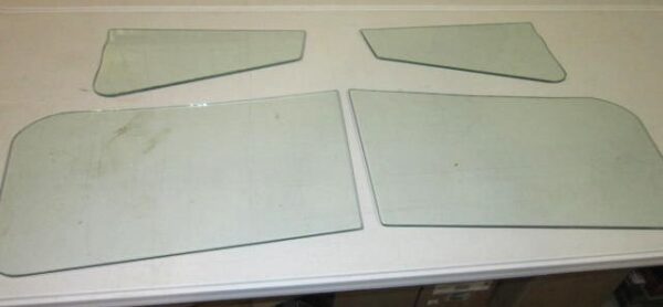 2335a_Jeepster_glass_package_clear